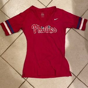 Red women’s Phillies shirt